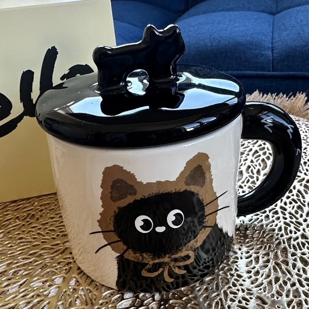 Black and White Cat Mug with Lid
